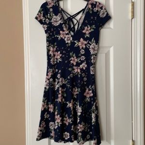 Aeropostale adorable floral mini light stretch dress with tie back